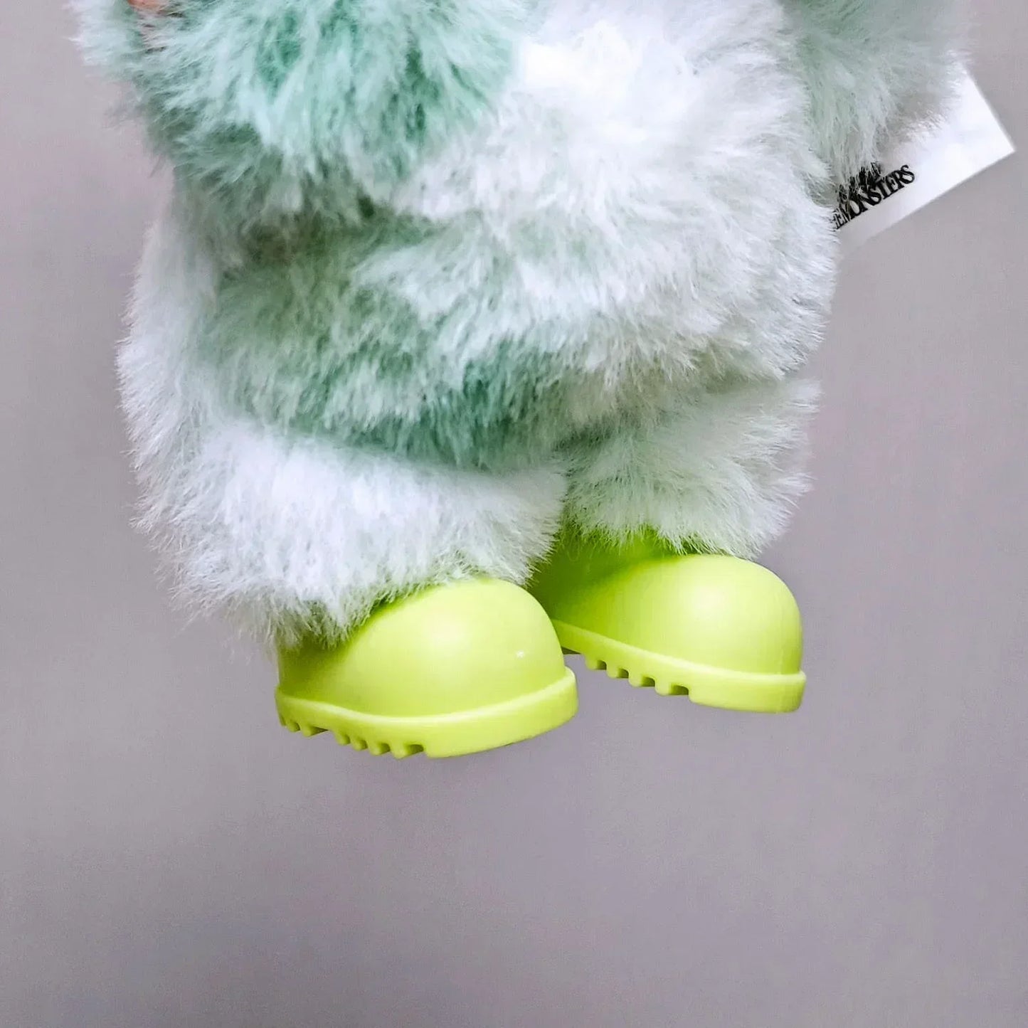 BubuCentral Colorful Rain Boots & Beach Shoes for 15–17 cm Art Toys | Mini Ropa-Style Shoes | Fun Accessories for Collectible Figures