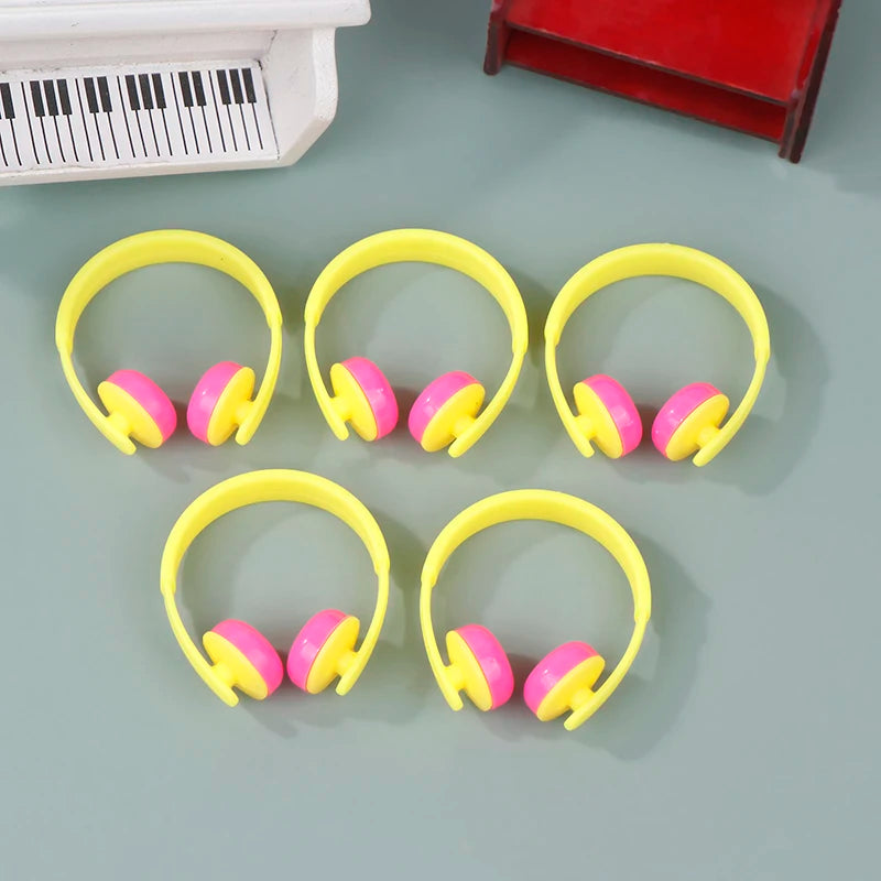 BubuCentral Mini Headphones Set (5 pcs) | 1:12 Dollhouse Accessories for Dolls & Mini Figures – Tiny Earphones Decoration Props
