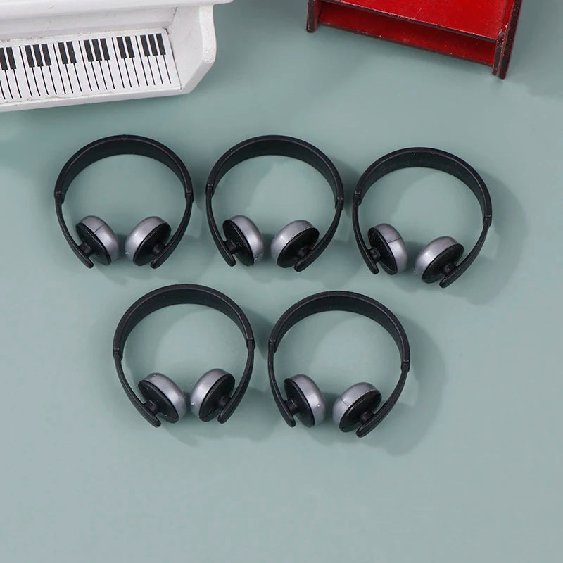 BubuCentral Mini Headphones Set (5 pcs) | 1:12 Dollhouse Accessories for Dolls & Mini Figures – Tiny Earphones Decoration Props