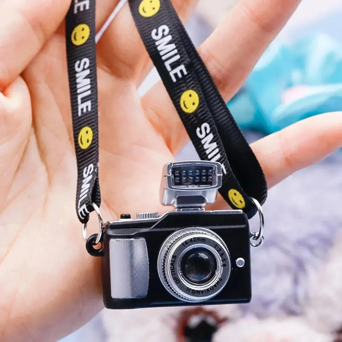 BubuCentral Mini Flash Camera Bag | Cotton Decorative Accessory for 15 cm Art Dolls & Collectible Figures (No Doll)
