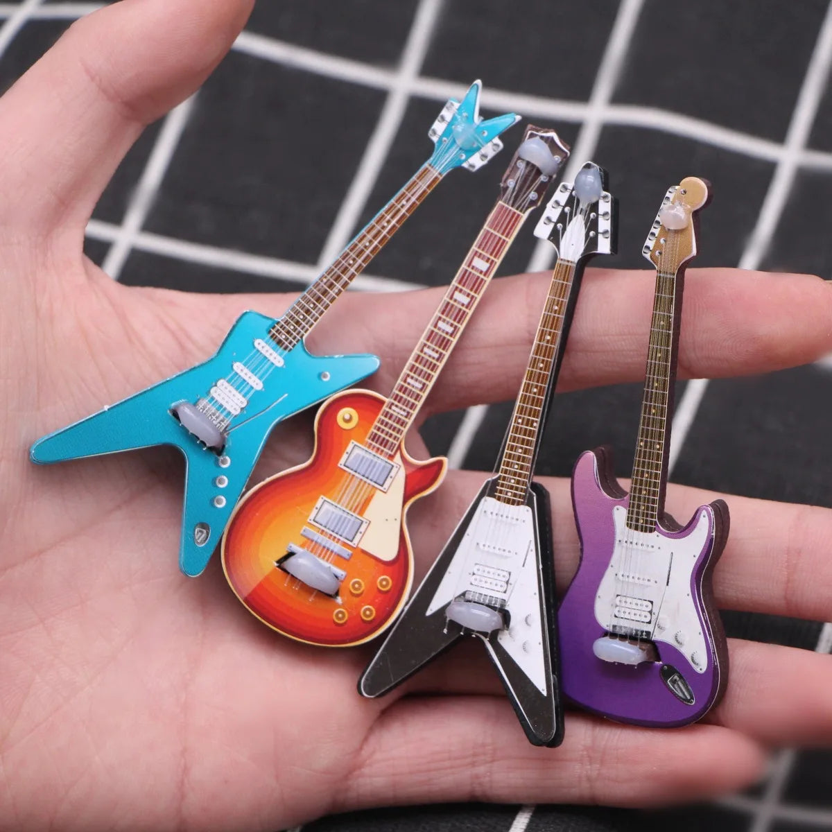 BubuCentral Mini Music Club Set | Guitar & Piano Accessories for 15–17 cm Art Toys & Collectible Figures – Trendy Display Gift (No Doll)
