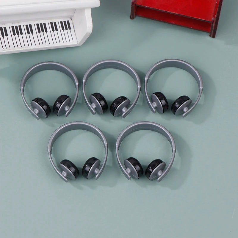 BubuCentral Mini Headphones Set (5 pcs) | 1:12 Dollhouse Accessories for Dolls & Mini Figures – Tiny Earphones Decoration Props